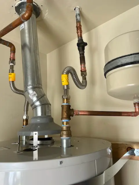 Water heater installation and plumbing repair in Hiawatha Gardens